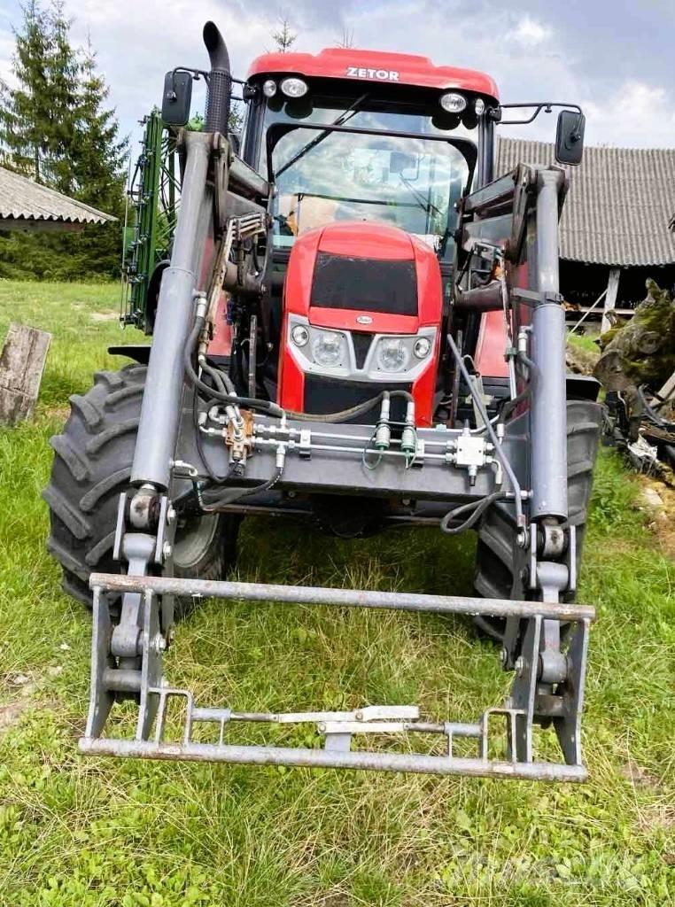 Zetor FORTERRA 140 Traktori