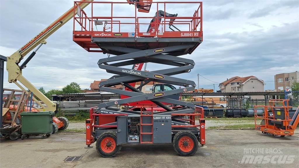 SkyJack 8841RT Škaraste platforme