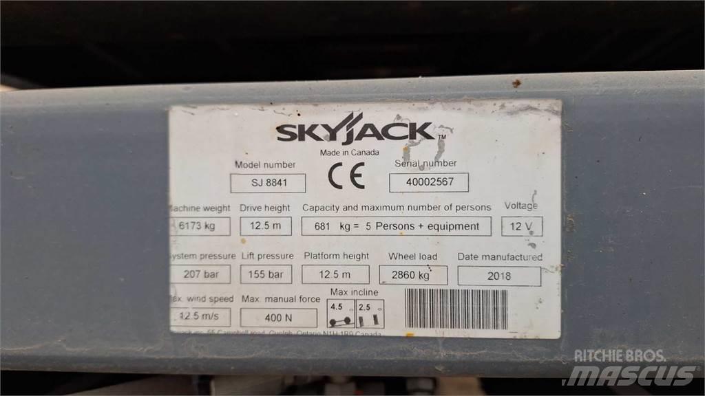 SkyJack 8841RT Škaraste platforme