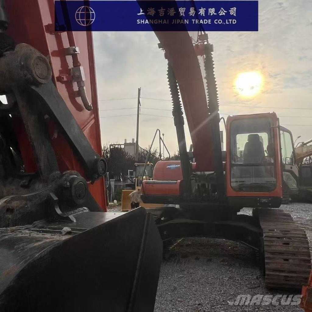 Doosan DH 300 Bageri gusjeničari