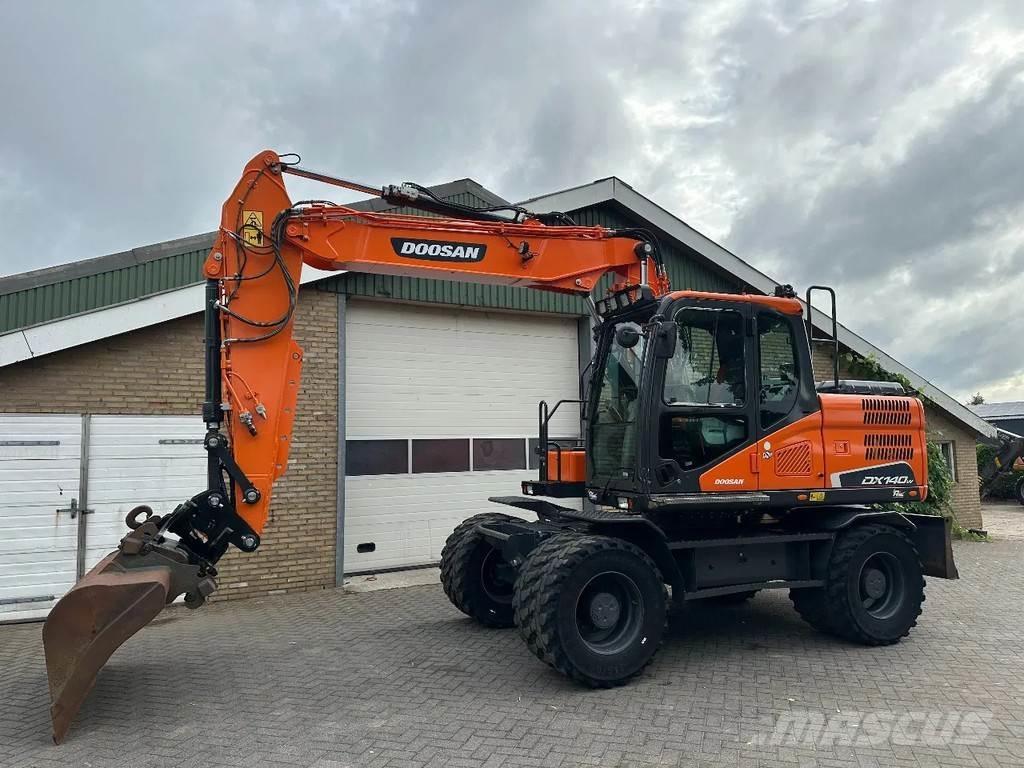 Doosan DX140W-5 Bageri na kotačima