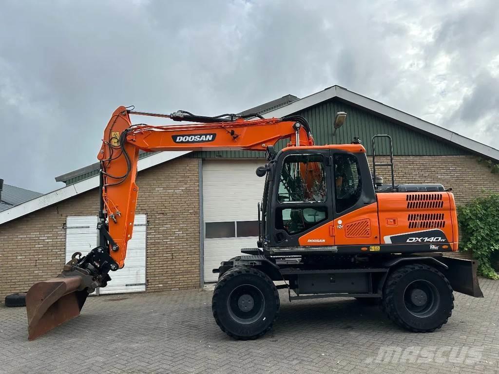 Doosan DX140W-5 Bageri na kotačima