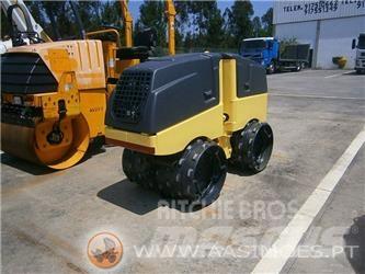 Bomag BMP 8500 Valjci sa dvojnim bubnjem