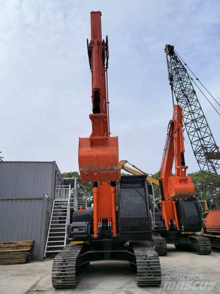 Hitachi ZX 200-3 G Bageri gusjeničari