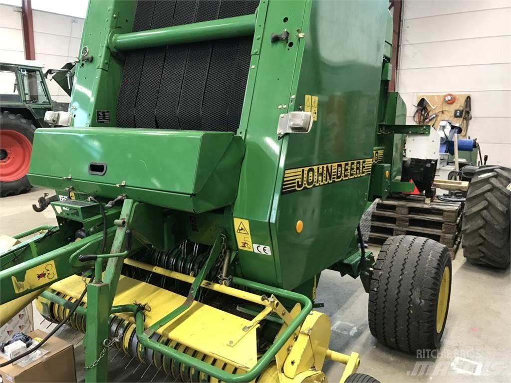 John Deere 590 Balirke za kockaste bale