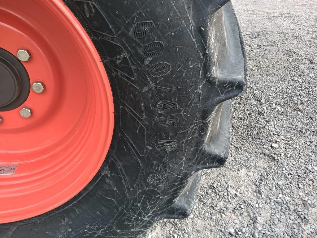 CLAAS TRION 750 Kombajni