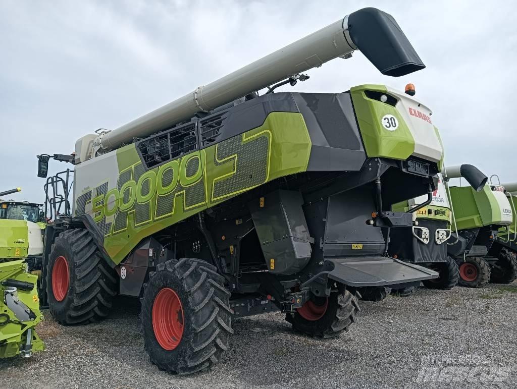 CLAAS TRION 750 Kombajni