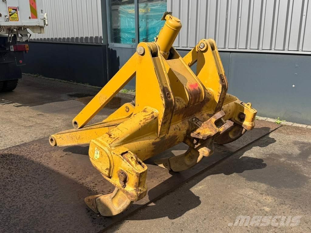 CAT D6R Ripper Ostale komponente