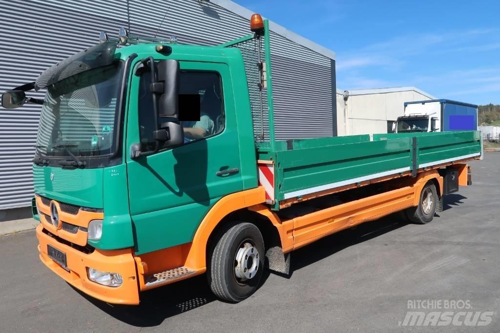 Mercedes-Benz 822 L Kiperi