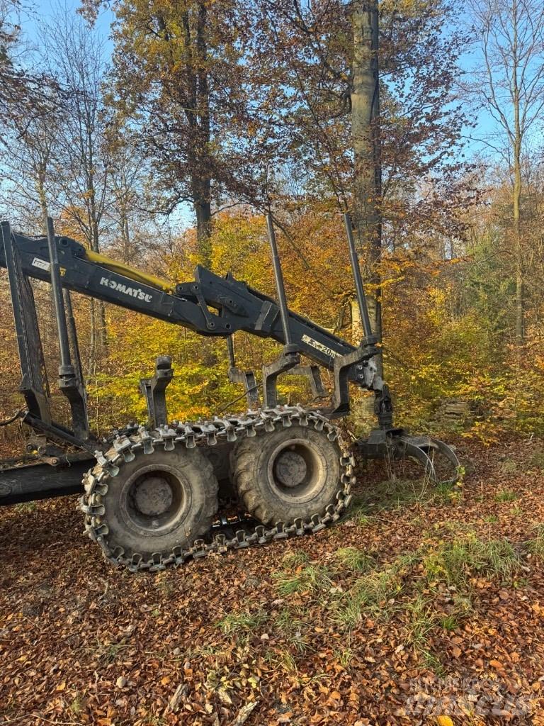 Komatsu 875 Forvarderi