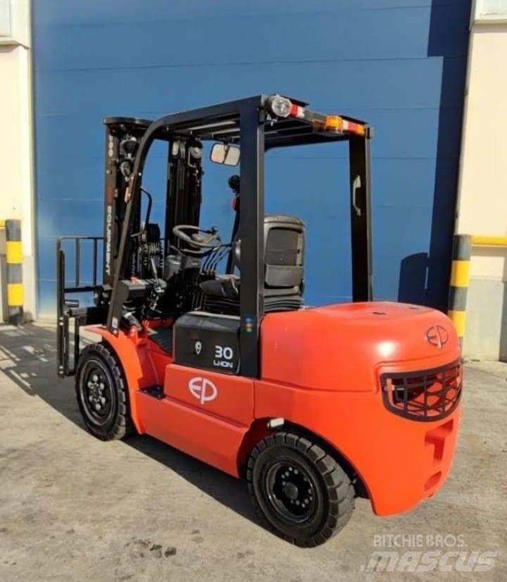 EP EQUIPMENT EFL302 Električni viličari