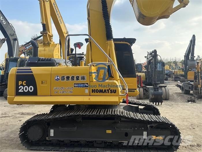 Komatsu PC200-8MO Bageri gusjeničari