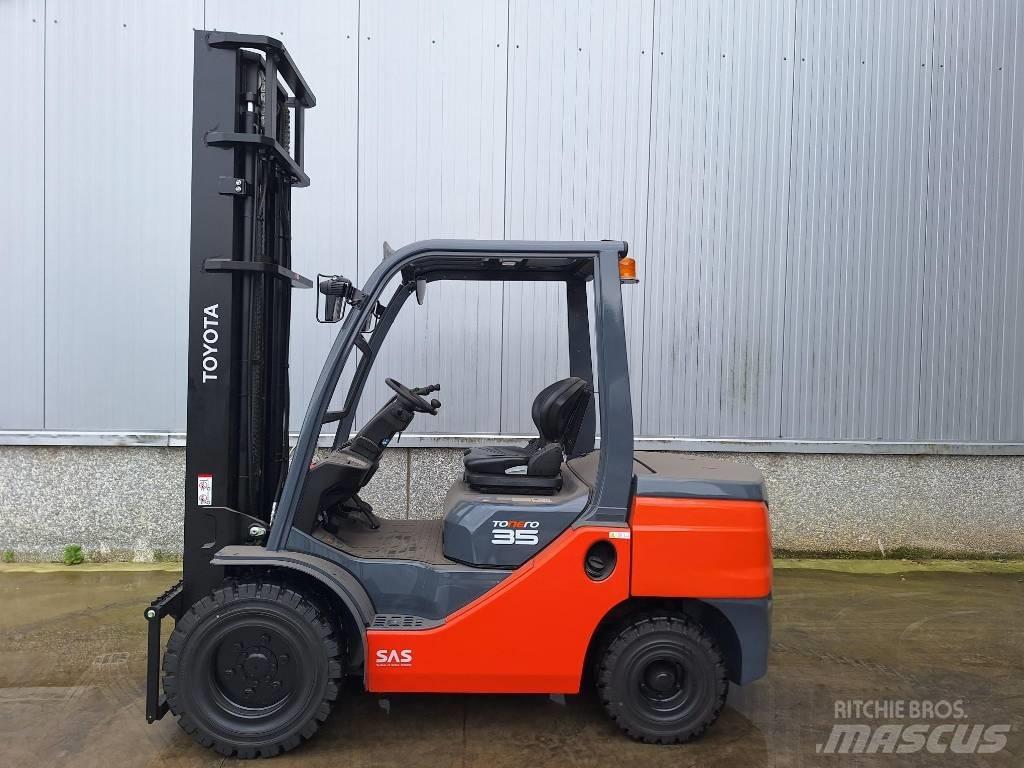 Toyota 52-2 FD JF 35 Dizelski viličari