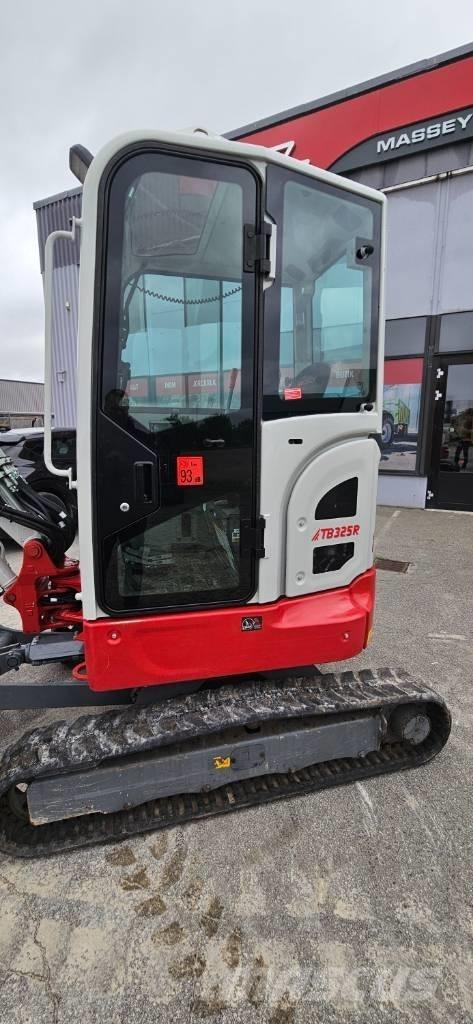 Takeuchi TB 325 R Mini bageri <7t