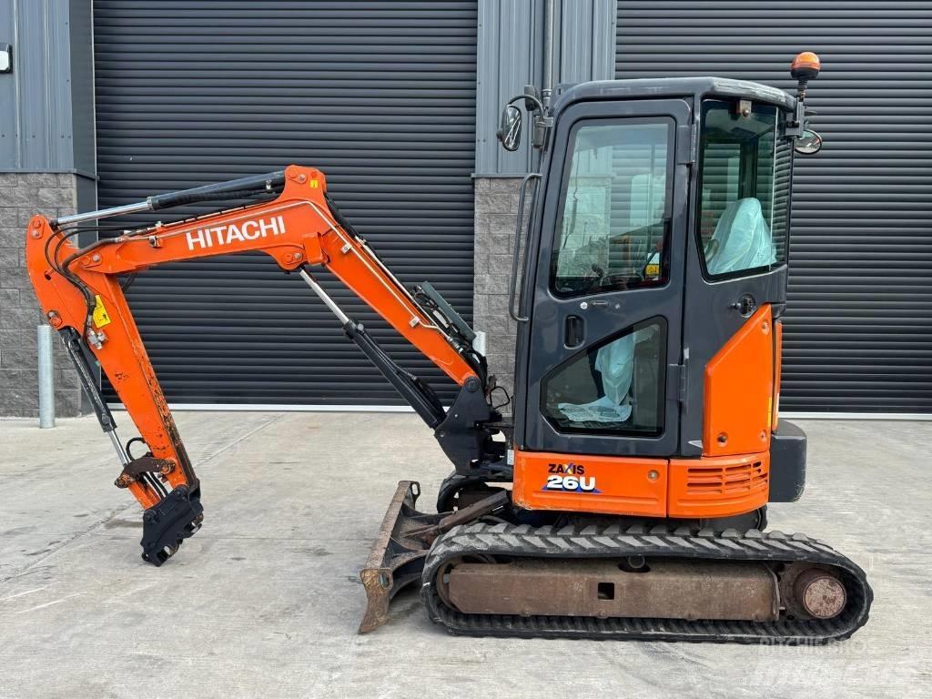 Hitachi ZX 26 U-6 cr Mini bageri <7t