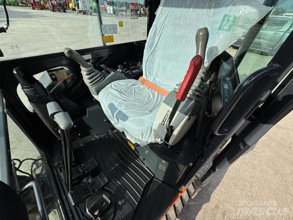 Hitachi ZX 26 U-6 cr Mini bageri <7t