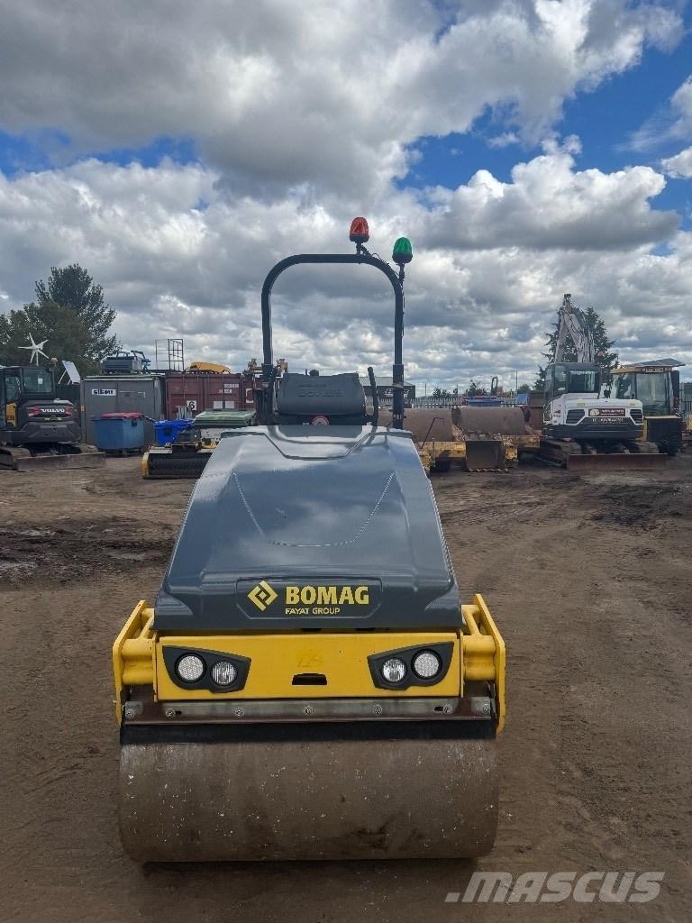 Bomag 120 Valjci sa dvojnim bubnjem