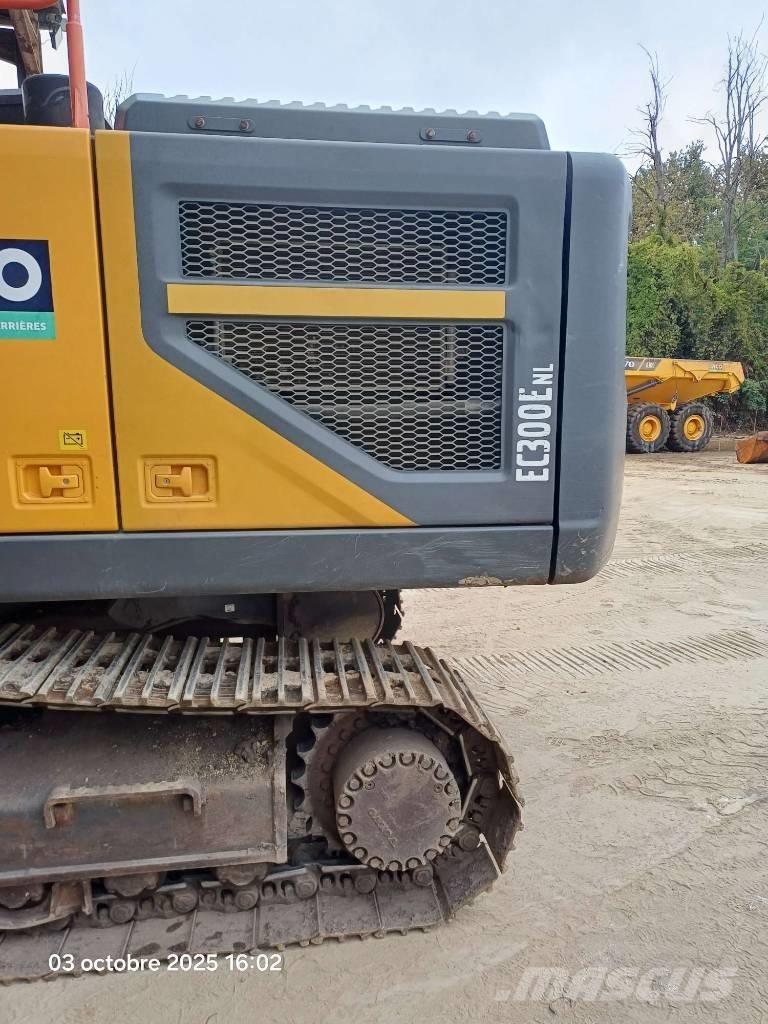 Volvo EC 300 EL Bageri gusjeničari