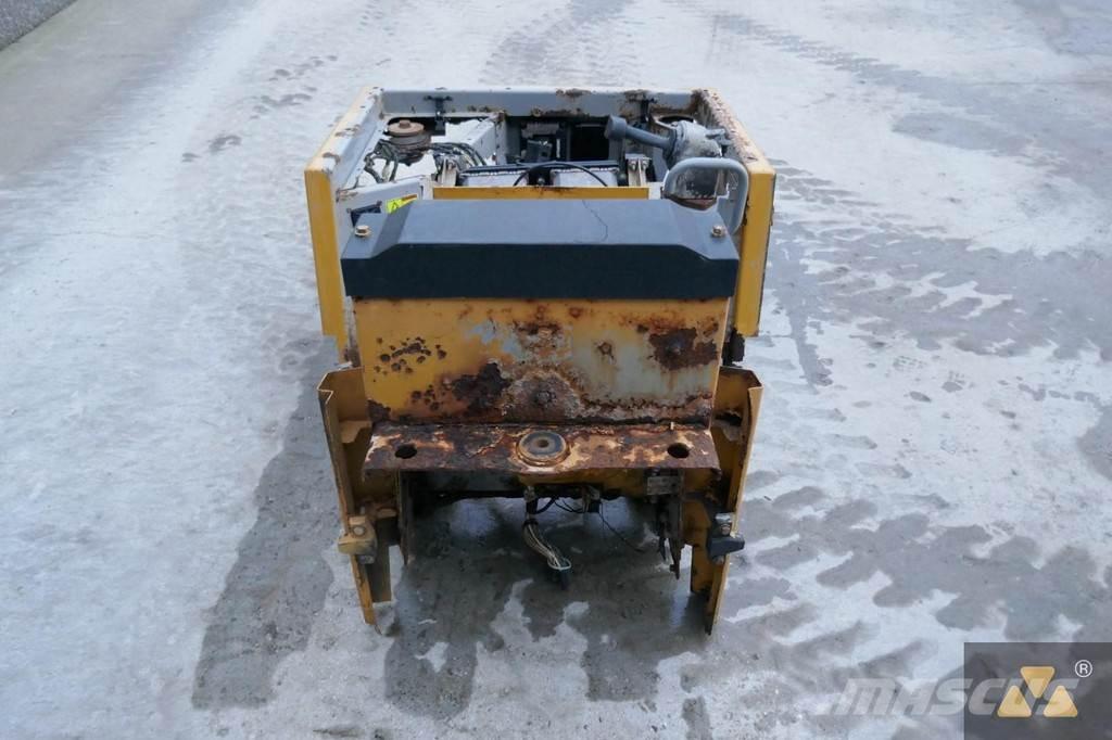 CAT 220-2800 Kabine i unutrašnjost