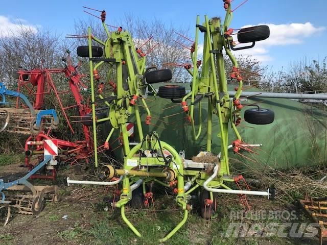 CLAAS Volto 900 Okretači i sakupljači sijena