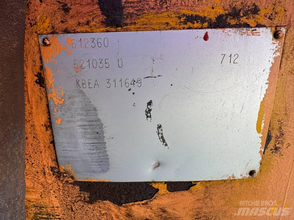 JCB 712 Zglobni demperi
