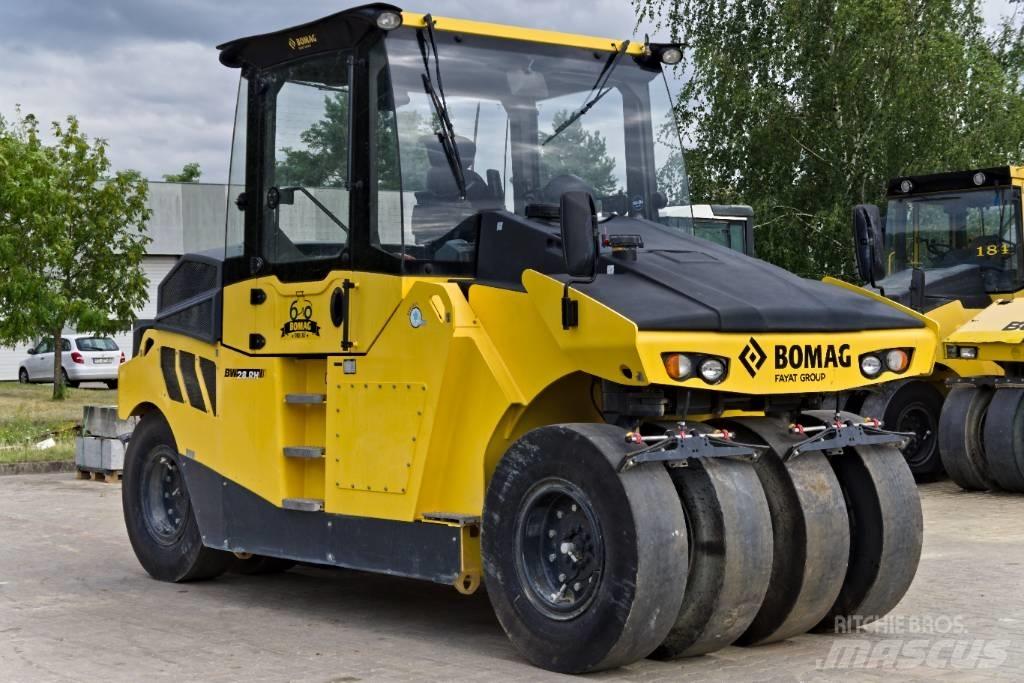 Bomag BW 28 RH Gumeni valjci na kotačima