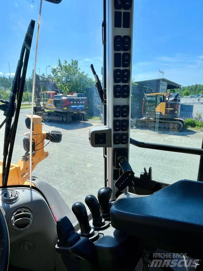 Volvo L 120 H Utovarivači na kotačima