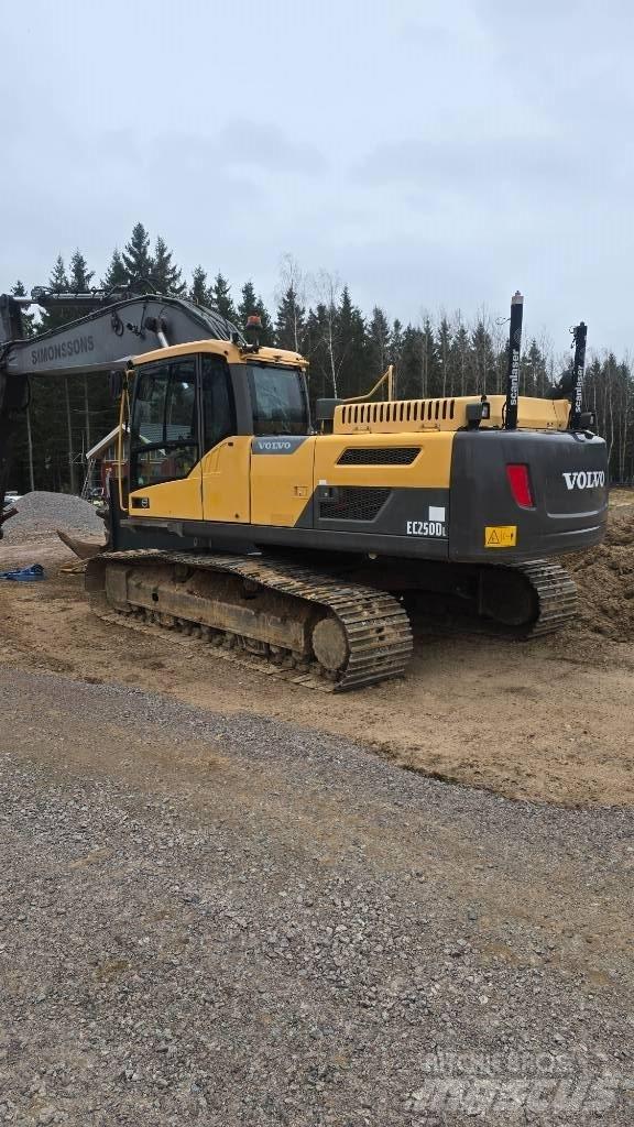 Volvo EC 250 D L Bageri gusjeničari