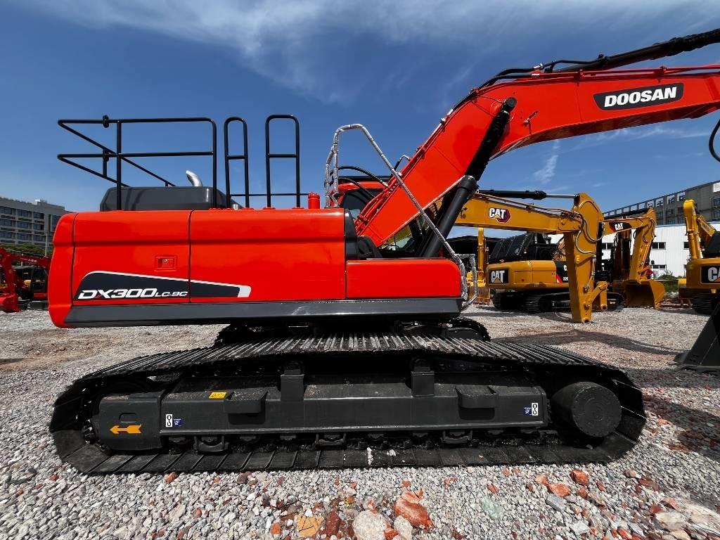 Doosan DX 300 LC-9C Bageri gusjeničari