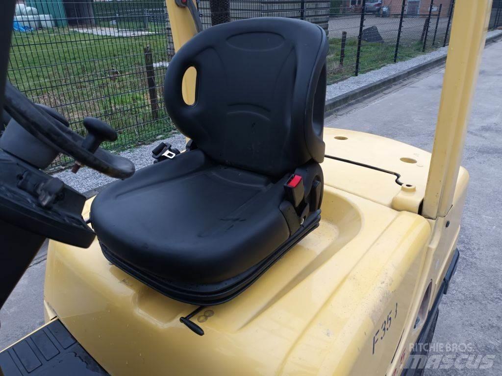 Hyster H2.5FT Dizelski viličari