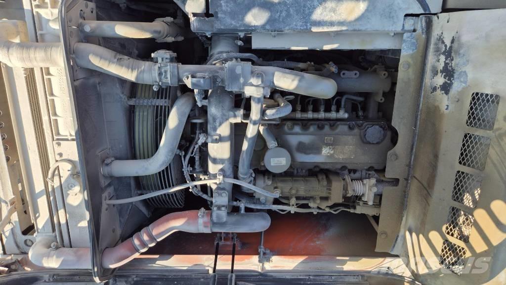 Doosan DX 210 W Bageri na kotačima