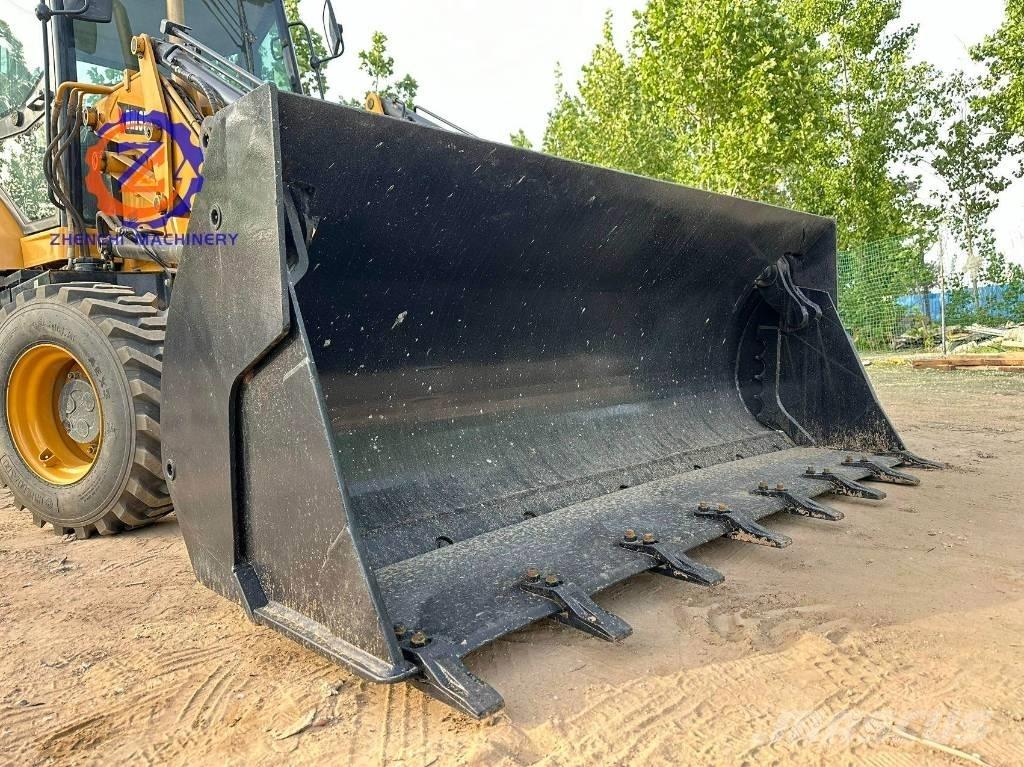 Sany BHL 95 Utovarni rovokopači