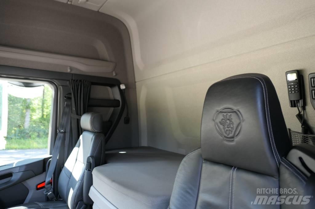 Scania G500B6x2NB Rol kiper kamioni s kukama za dizanje