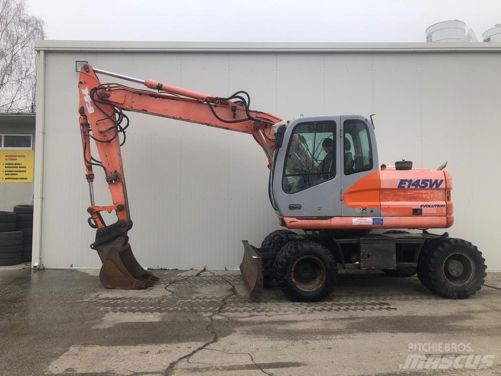 Fiat-Kobelco E 145 W Bageri na kotačima
