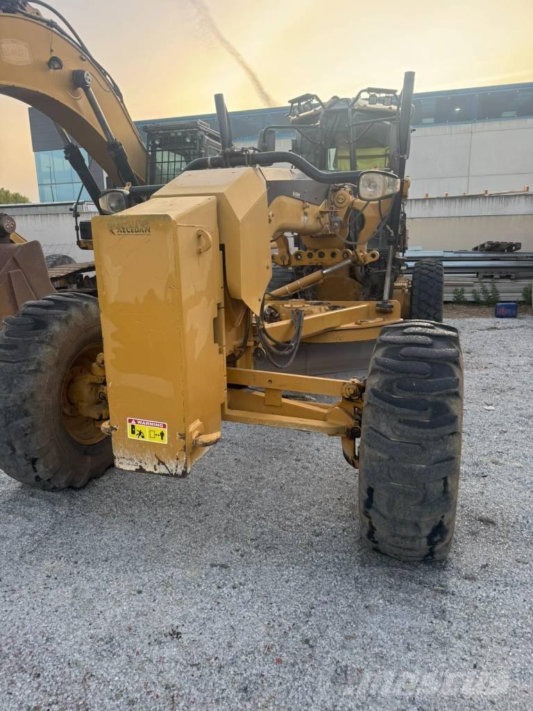 CAT 140 M Grejderi