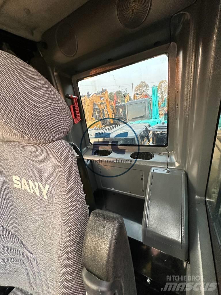 Sany SY 135 Bageri gusjeničari