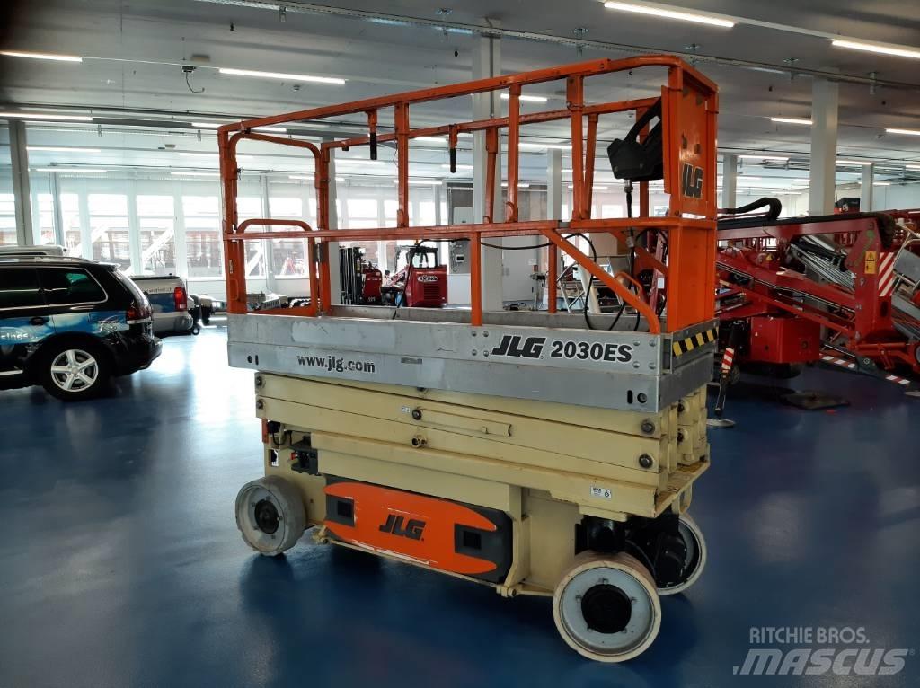 JLG 2030 ES Škaraste platforme