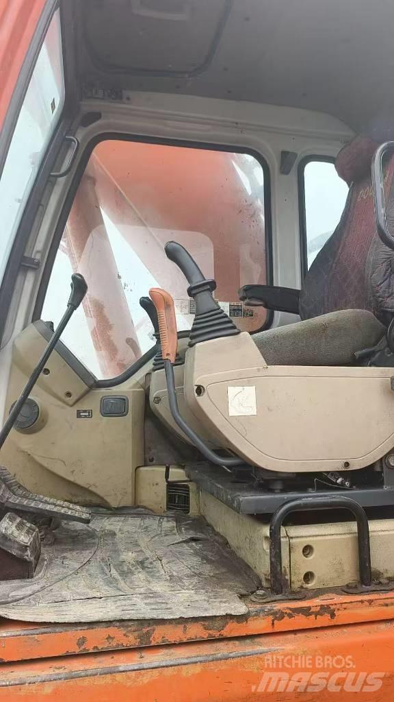 Doosan DH 225 LC-7 Bageri gusjeničari