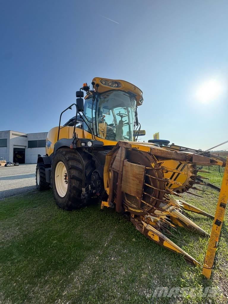 New Holland FR 600 Strojevi za krmu na vlastiti pogon
