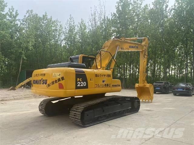 Komatsu PC 220-8 Bageri gusjeničari