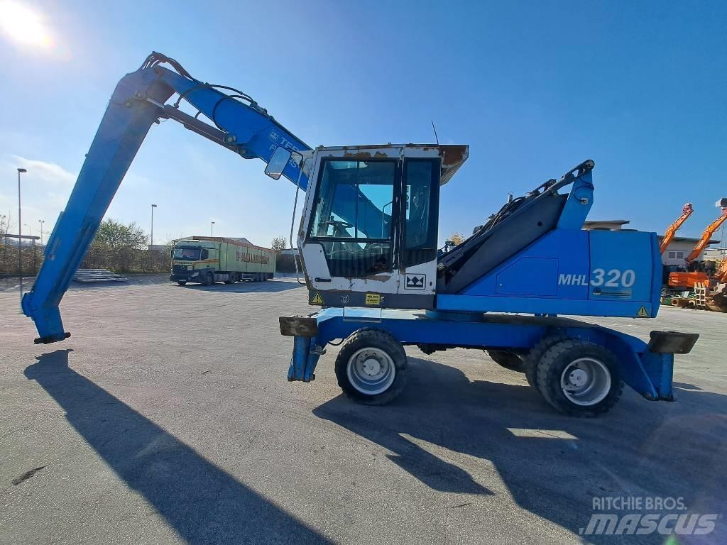 Fuchs MHL 320D Bageri za manipuliranje materijalom / otpadom