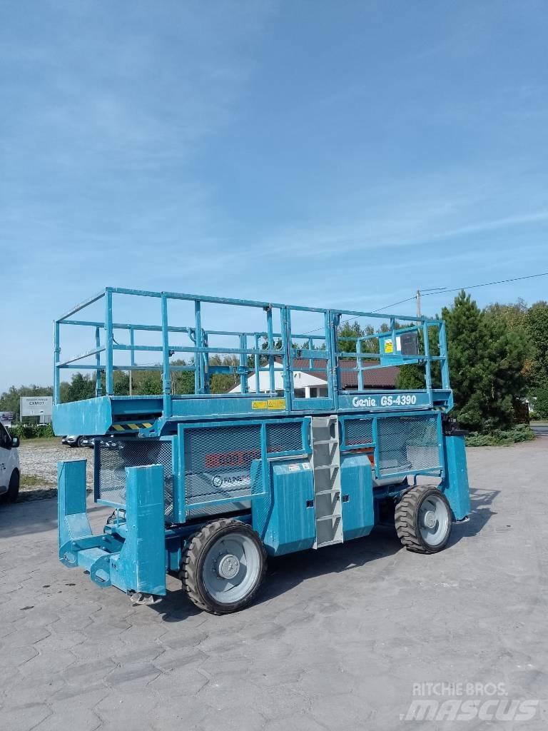 Genie 4390 Škaraste platforme