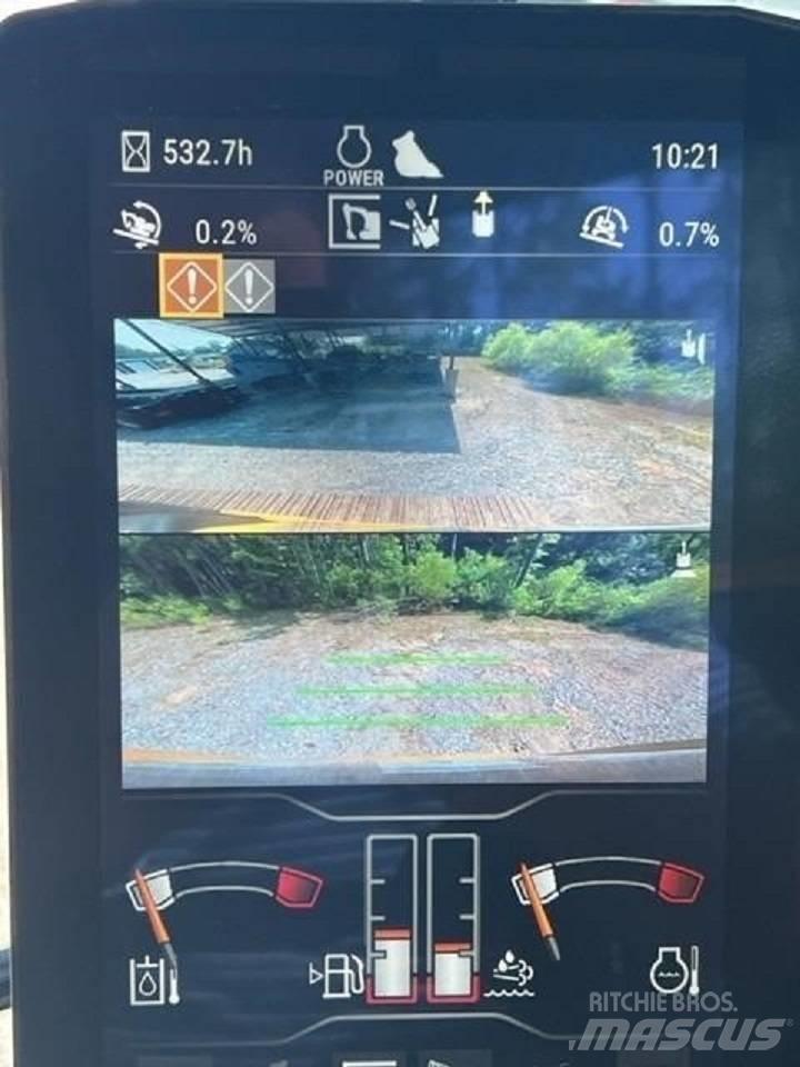 CAT 323 Bageri gusjeničari