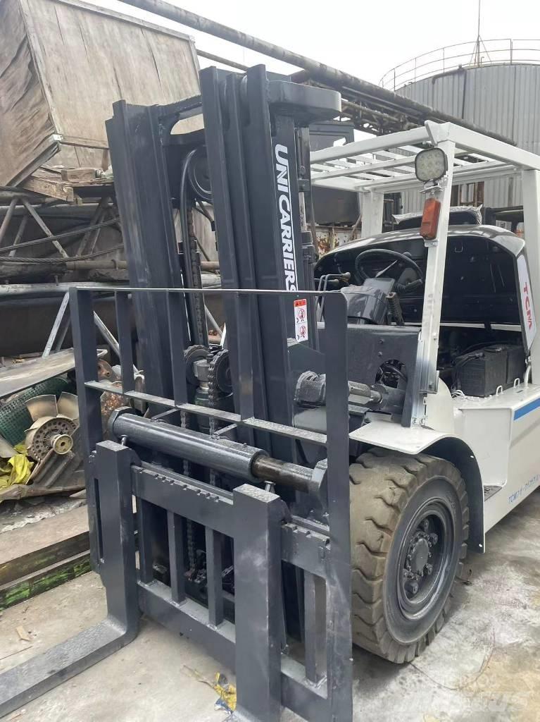 TCM 5 TON Dizelski viličari