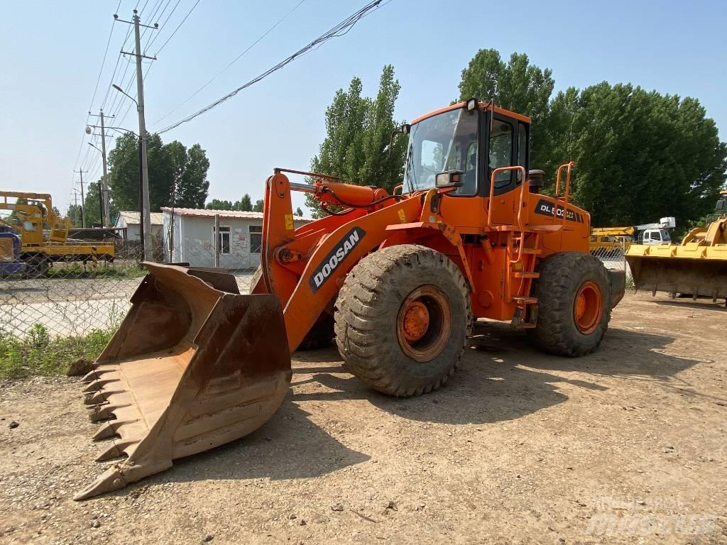 Doosan DL503 Utovarni rovokopači