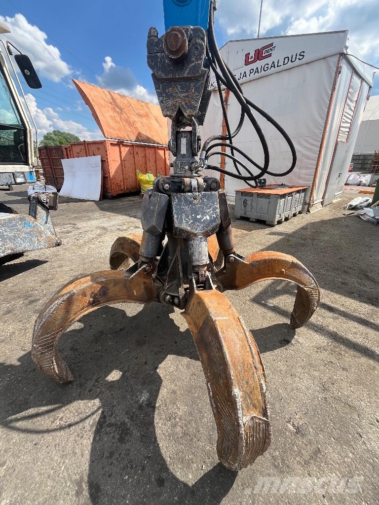 Fuchs MHL 320 Bageri za manipuliranje materijalom / otpadom