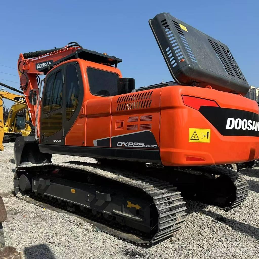 Doosan 225LC-9c Bageri gusjeničari