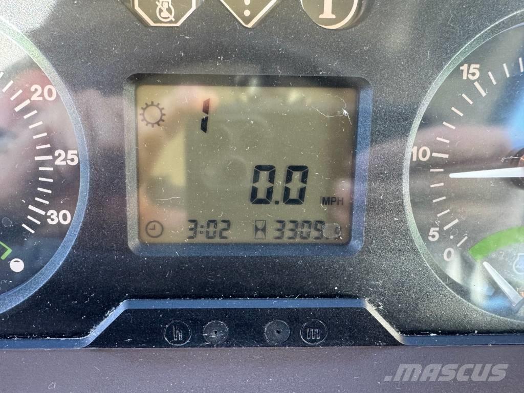 John Deere 6120 Traktori