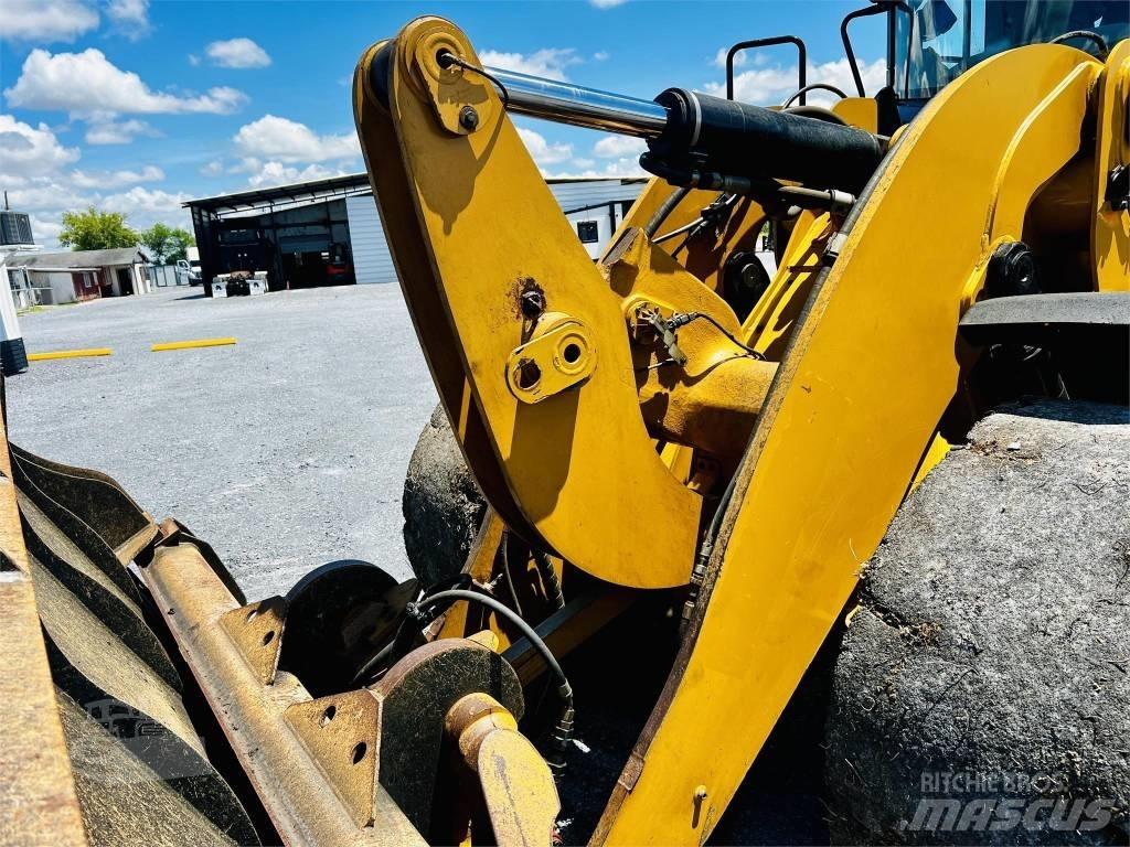 CAT 938 M Utovarivači na kotačima
