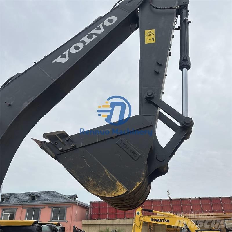 Volvo EC 240 Bageri gusjeničari